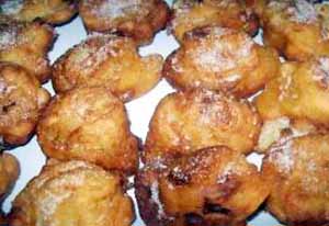 Buñuelos de plátano y maíz